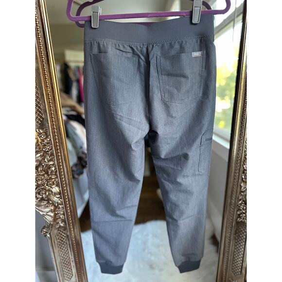 Zamora Jogger Scrub Pants in Graphite XS NEW NWT! - Picture 6 of 7
